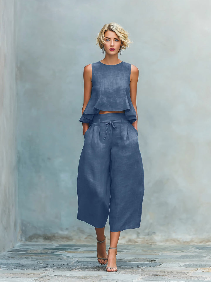 Women's two-piece outfit with ruffled hem